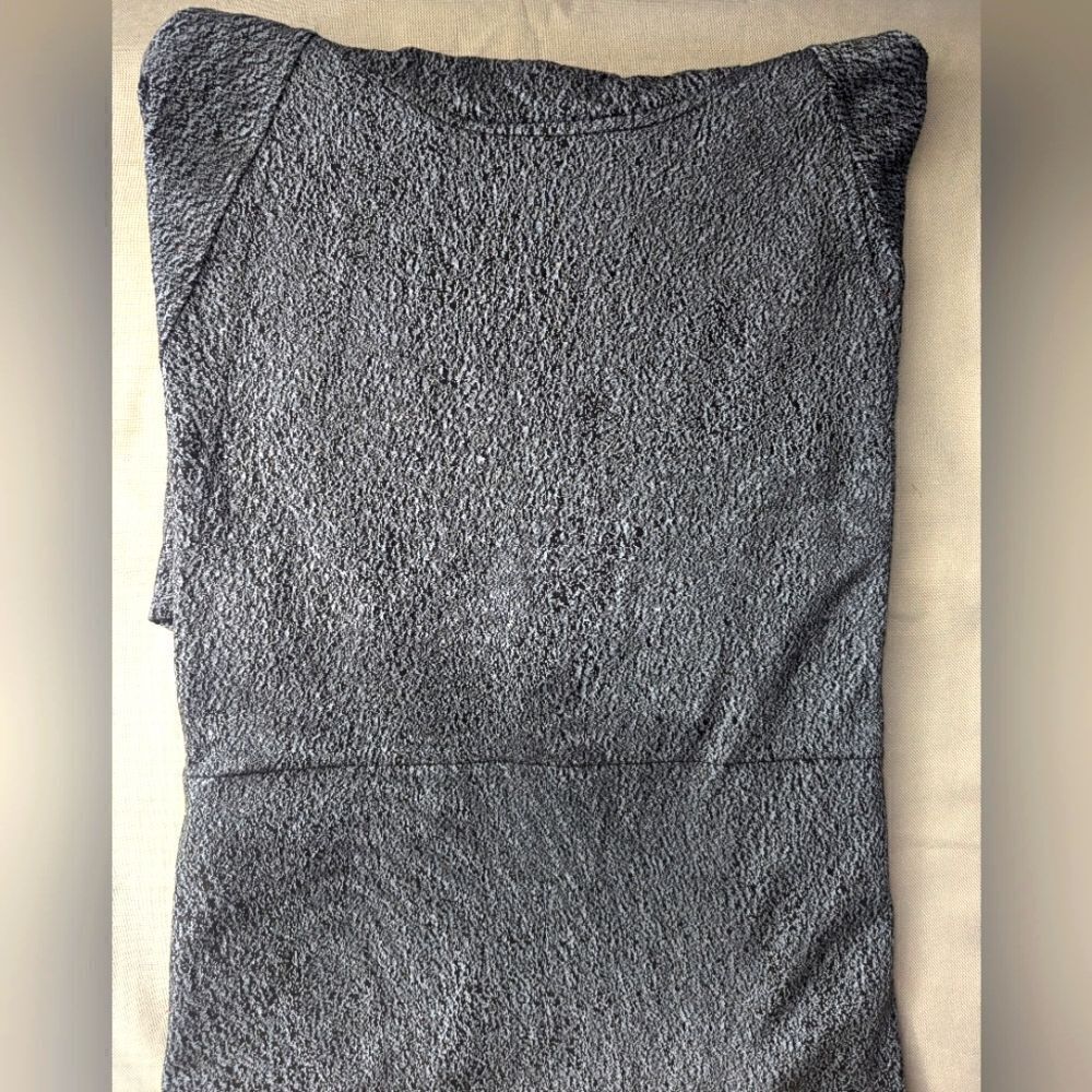 Lululemon 10 Pullover Long Sleeve Hoodie Athleisure Activewear Outdoors Layers - Picture 12 of 12